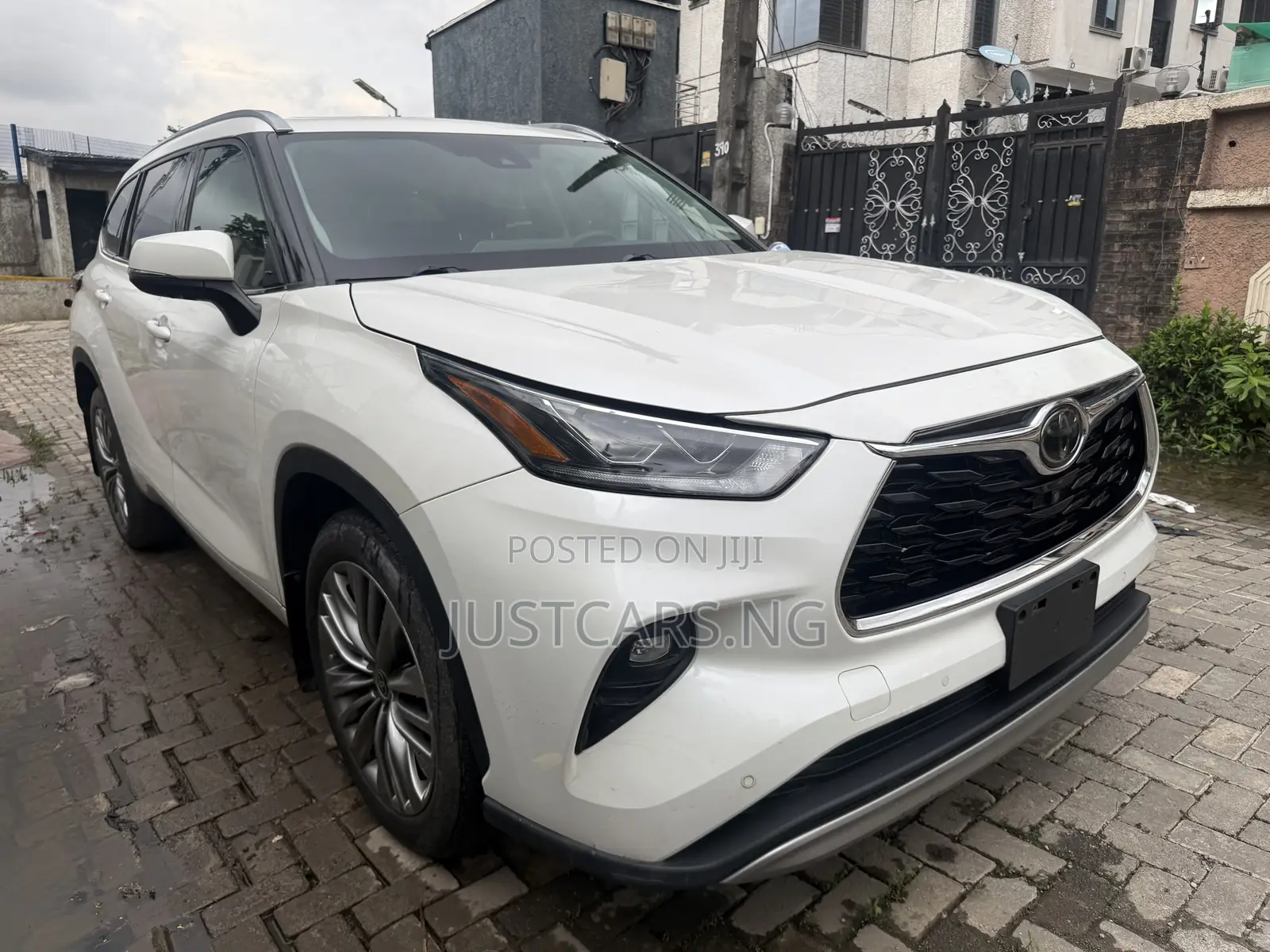 Toyota Highlander Platinum AWD 2020 White