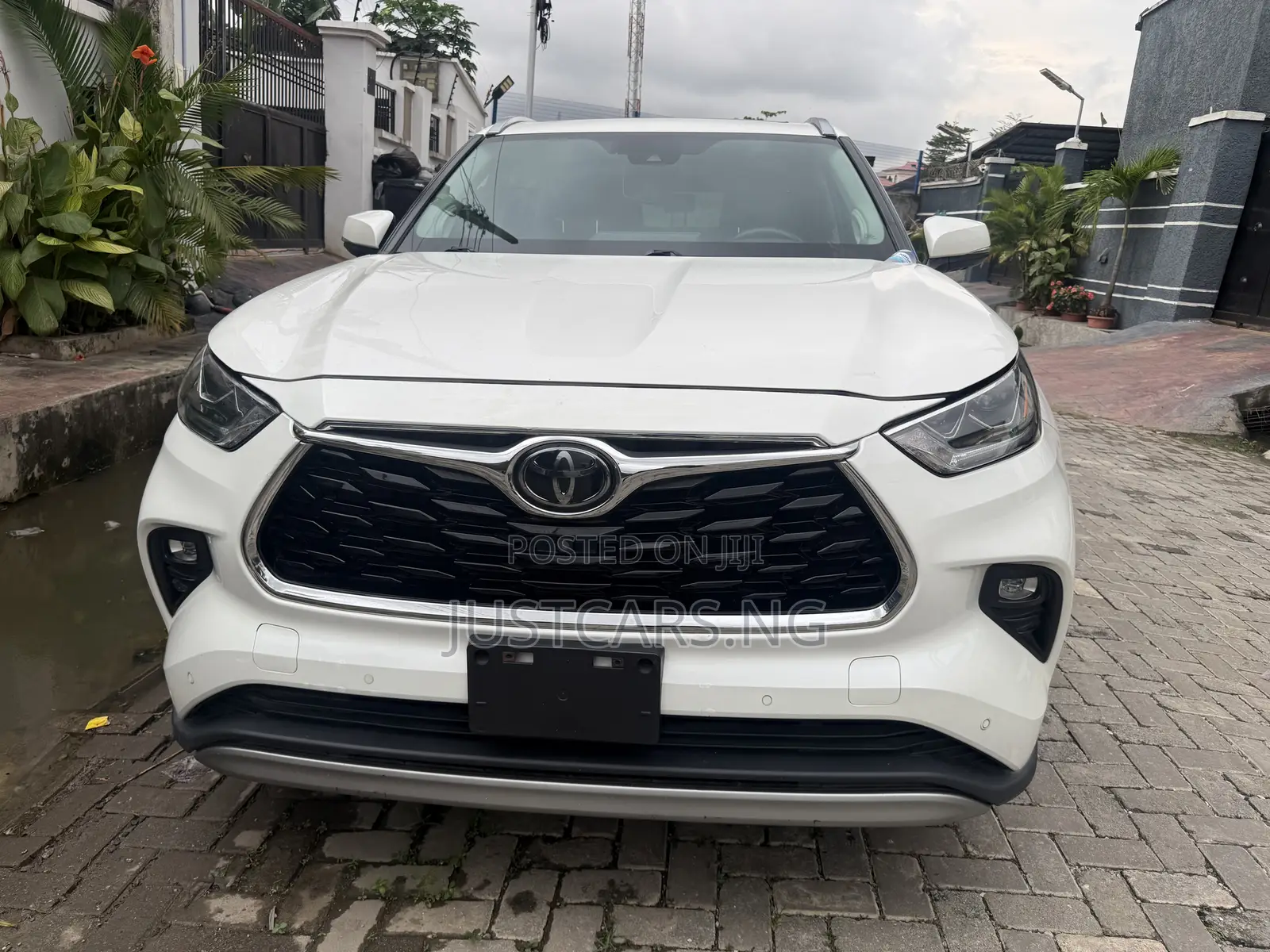 Toyota Highlander Platinum AWD 2020 White
