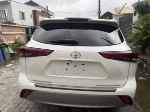 Toyota Highlander Platinum AWD 2020 White