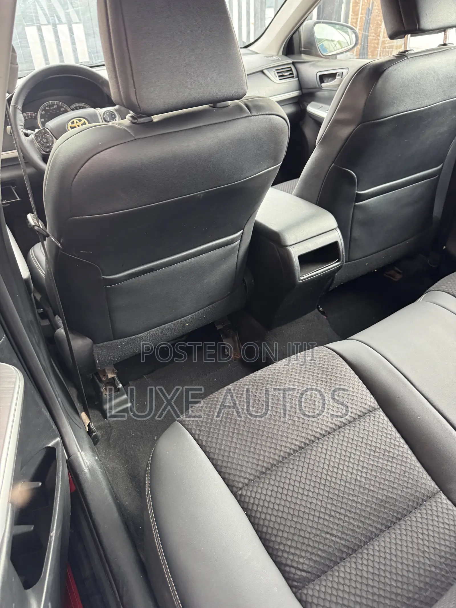 Toyota Camry SE 4dr Sedan (2.5L 4cyl 6A) 2014 Red