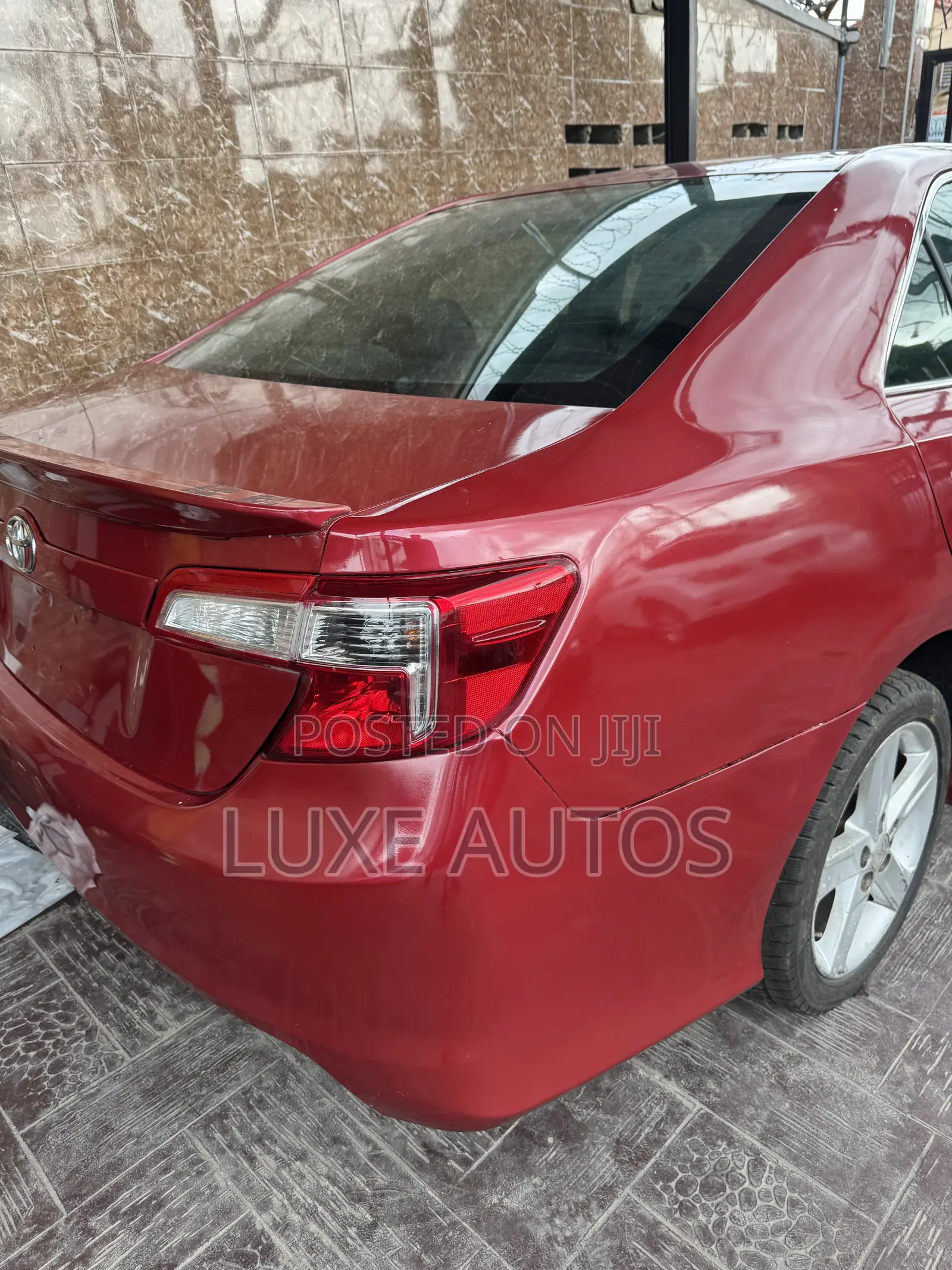 Toyota Camry SE 4dr Sedan (2.5L 4cyl 6A) 2014 Red