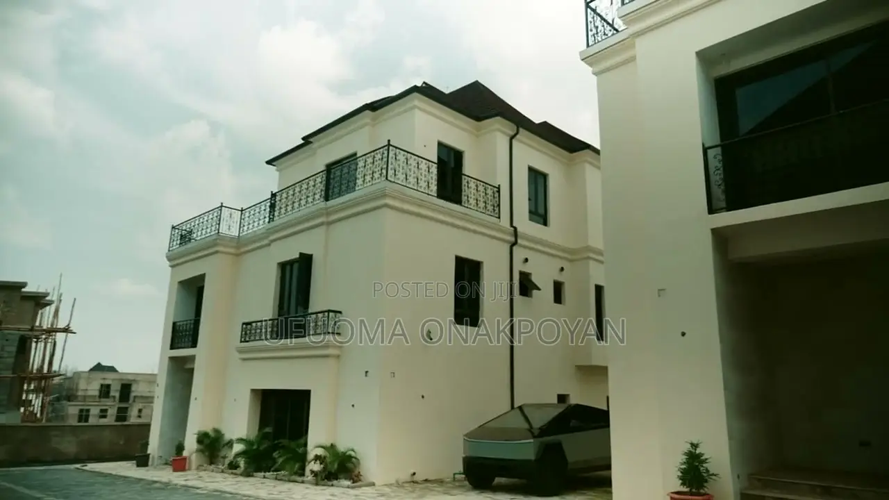 5bdrm Duplex in Katampe Extension for sale