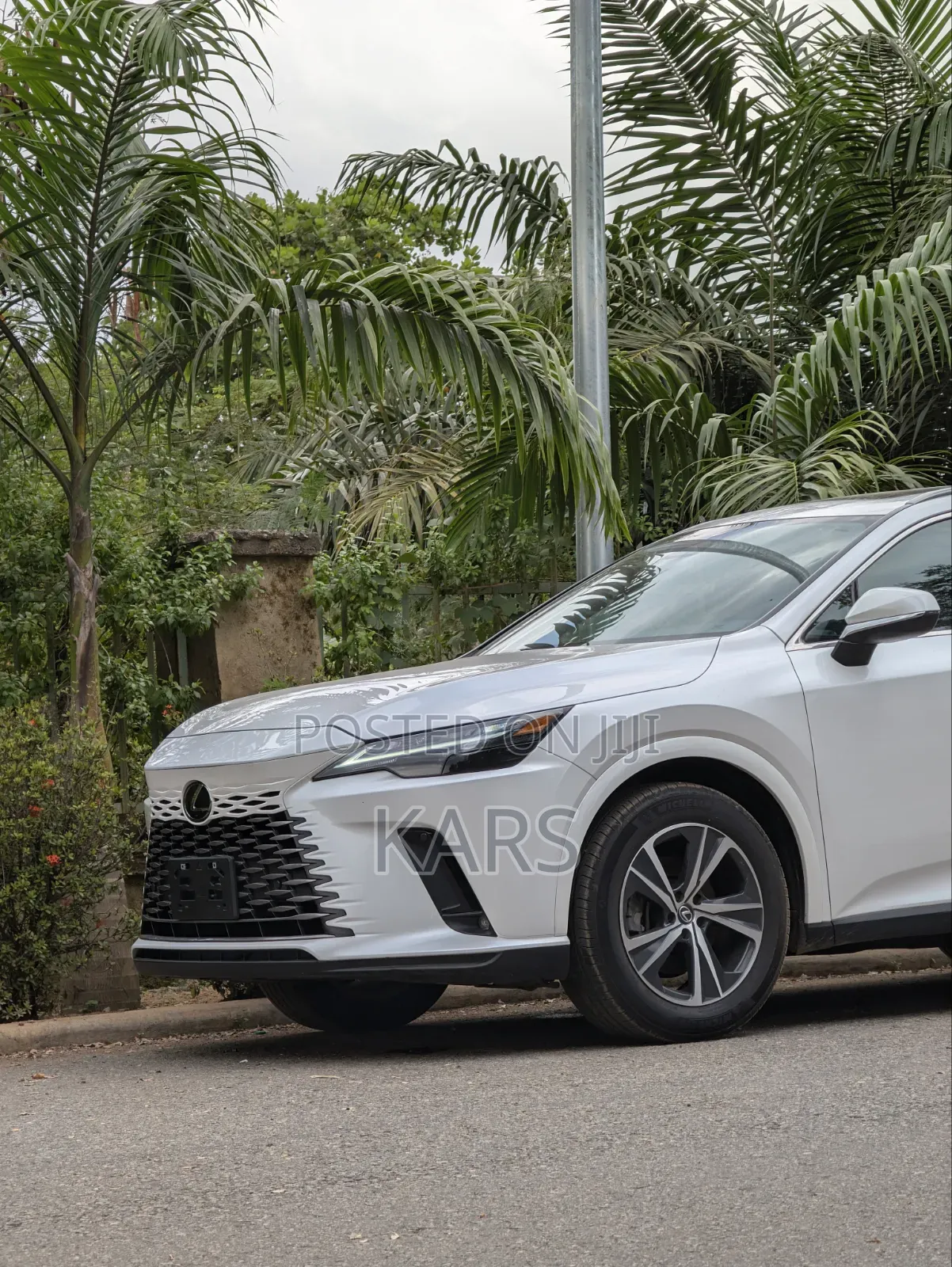 Lexus RX 350h AWD 2025 White
