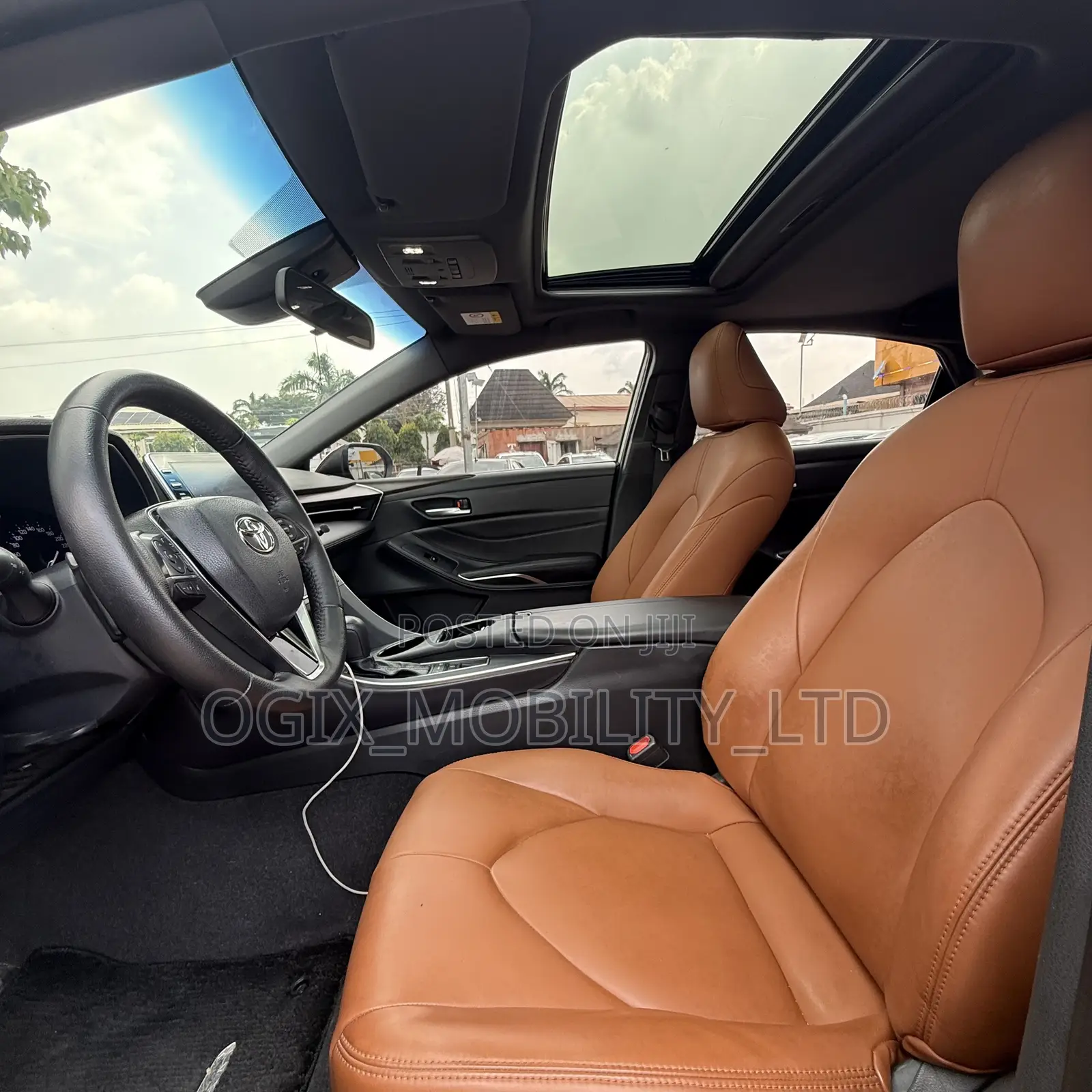Toyota Avalon 2020 Red