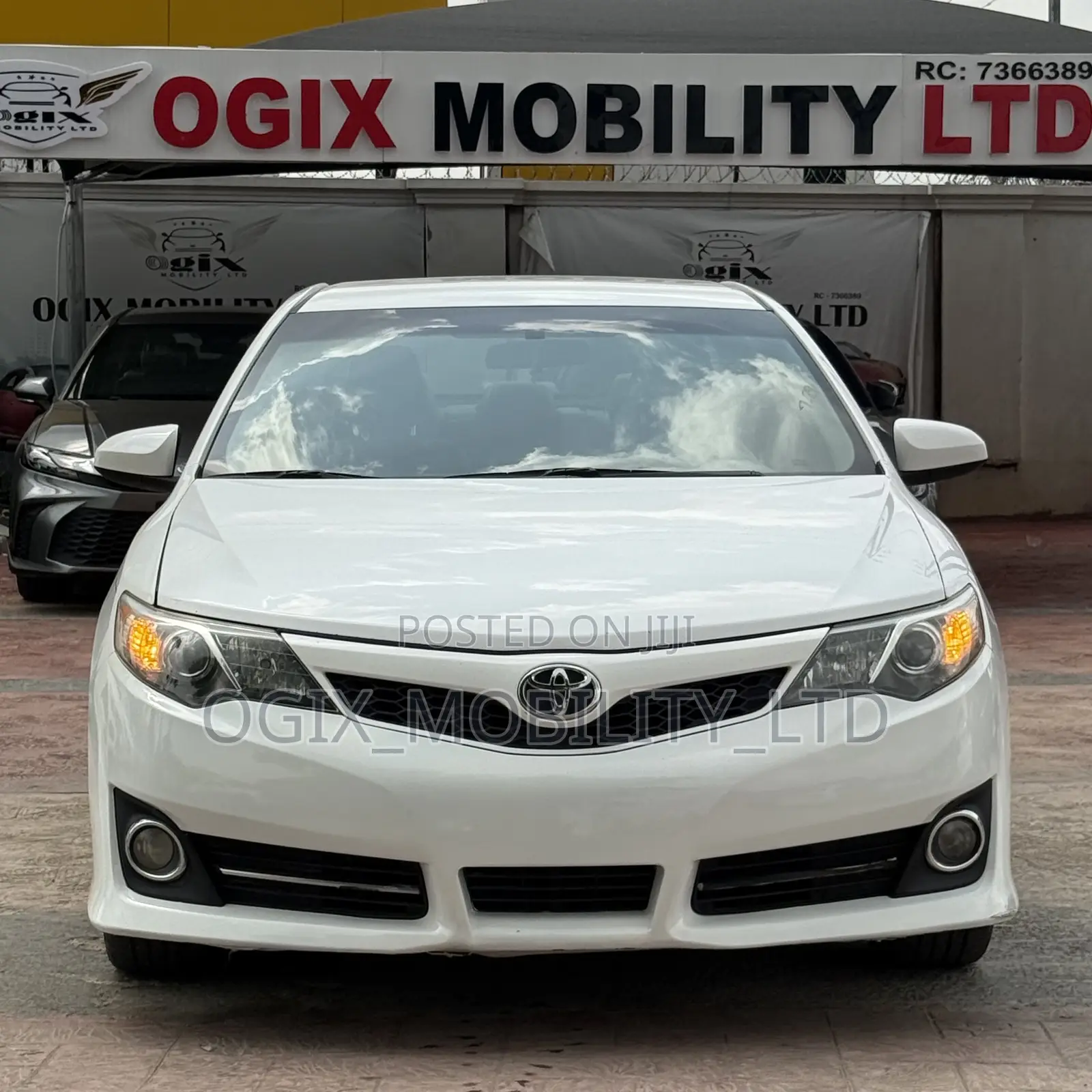 Toyota Camry 2014 White