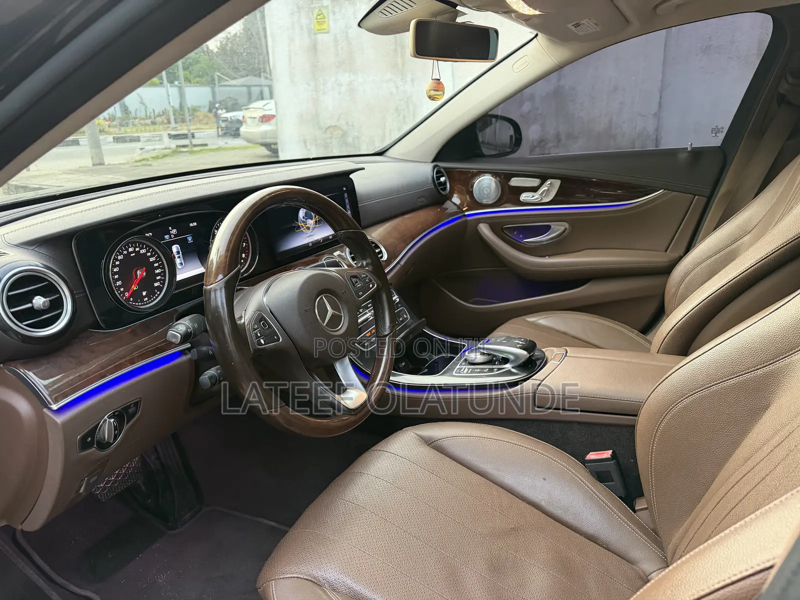 Mercedes-Benz E300 2018 Brown