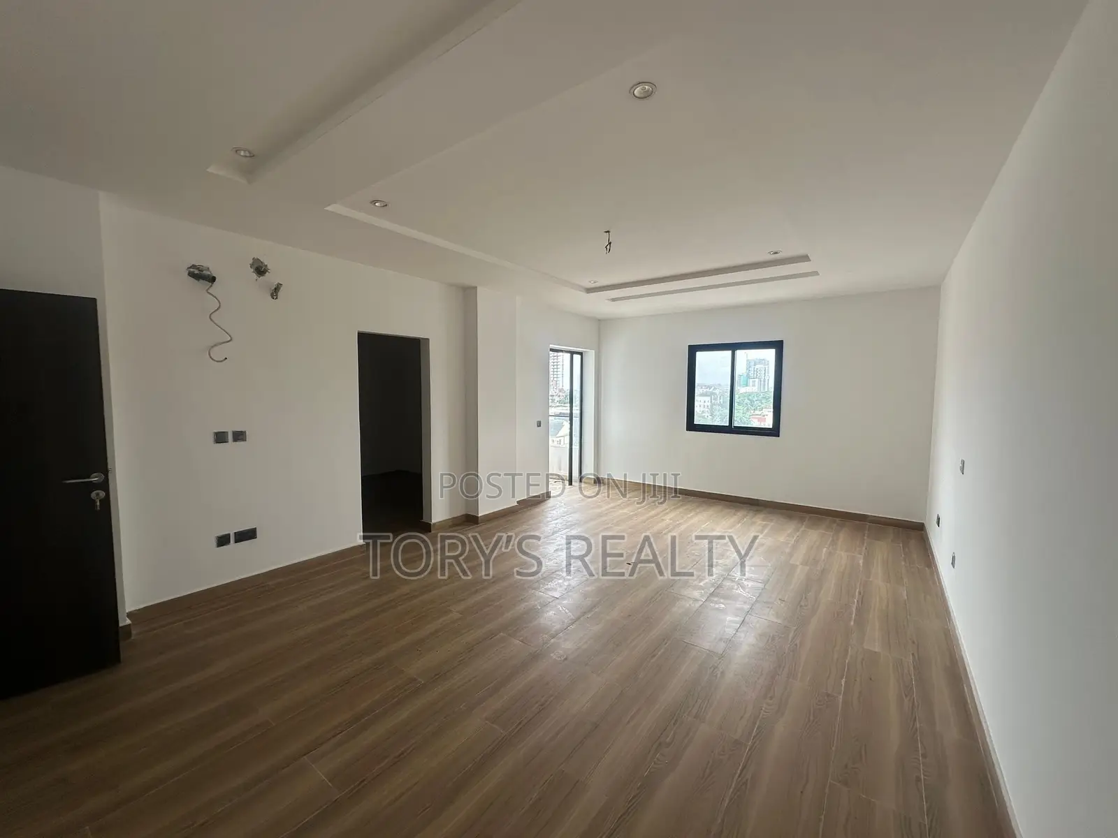 4bdrm Apartment in Banana Island for rent