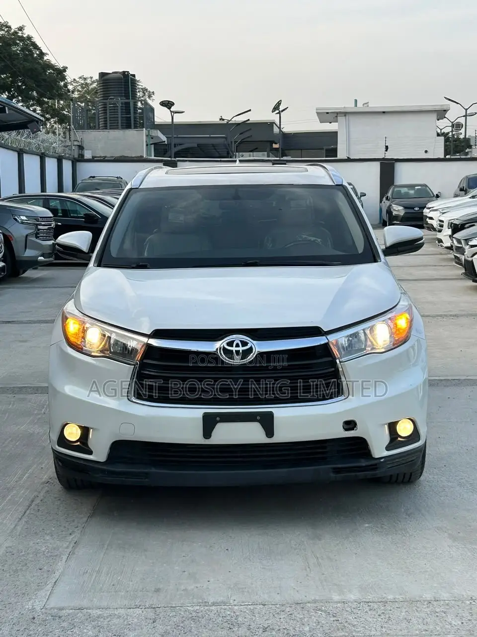 Toyota Highlander XLE 4dr SUV AWD (3.5L 6cyl 6A) 2015 White