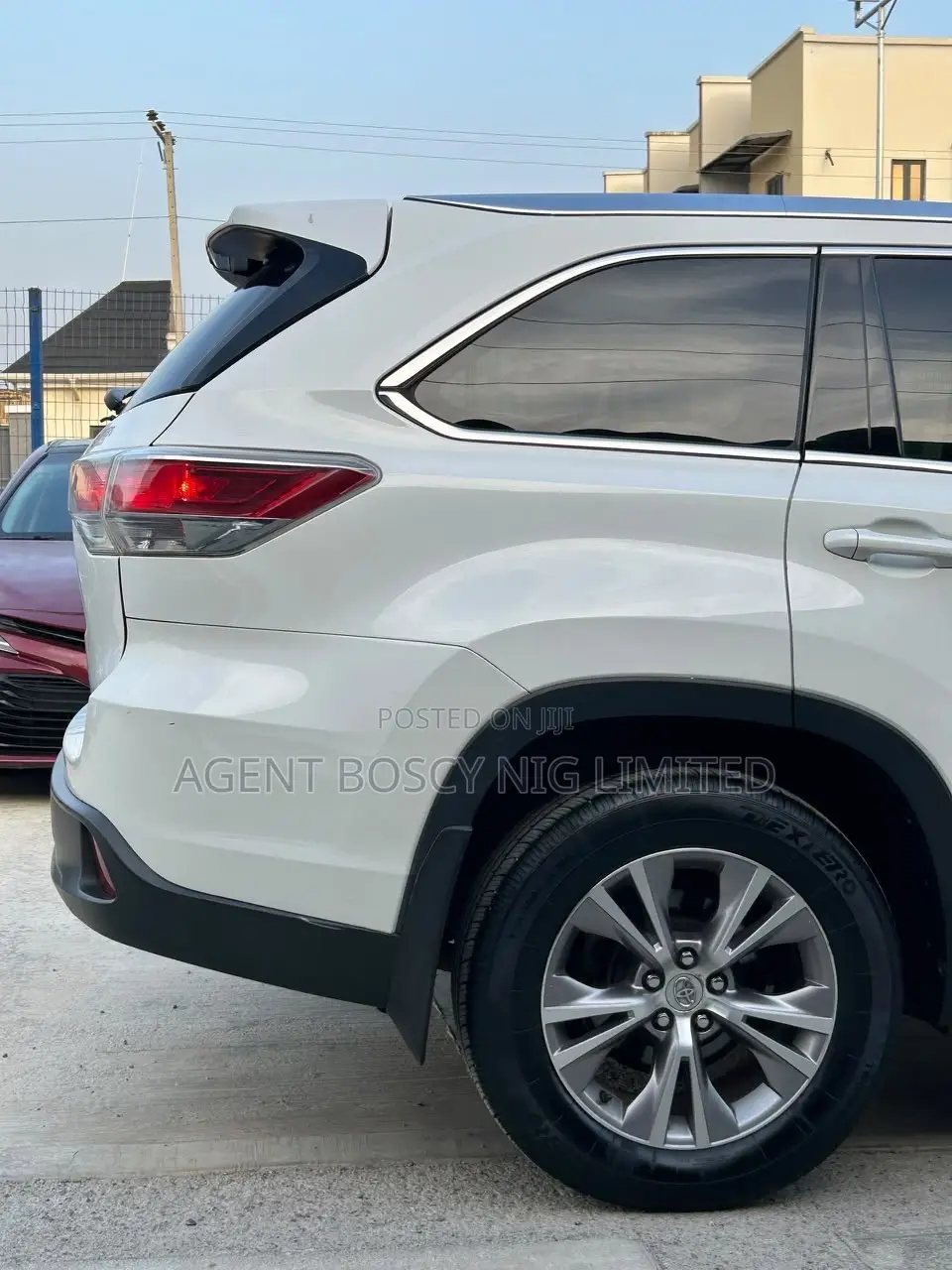 Toyota Highlander XLE 4dr SUV AWD (3.5L 6cyl 6A) 2015 White