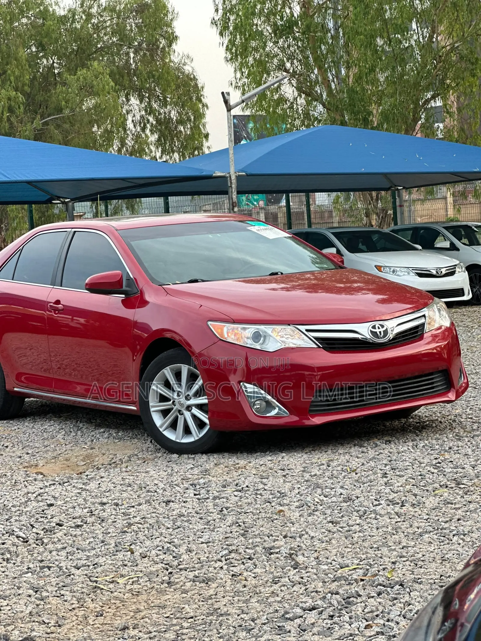 Toyota Camry XLE 4dr Sedan (2.5L 4cyl 6A) 2012 Red