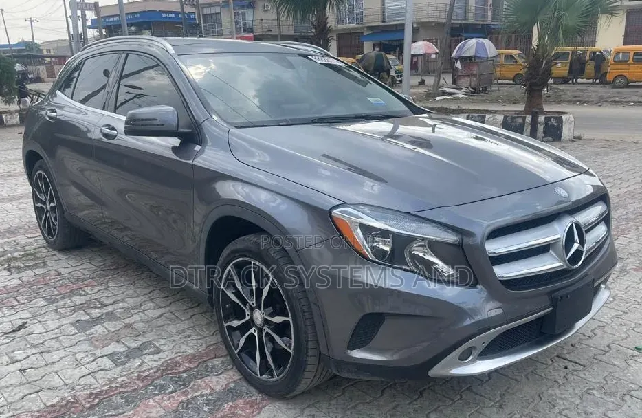 Mercedes-Benz GLA 250 2016 Gray
