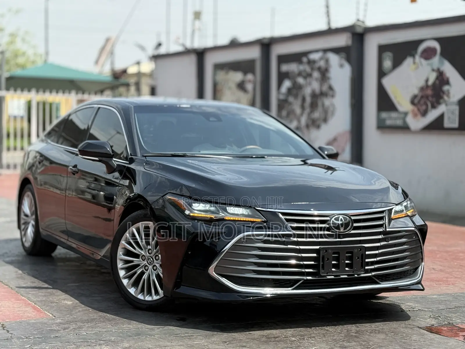 Toyota Avalon Limited FWD Sedan (3.5L V6 8A) 2019 Black