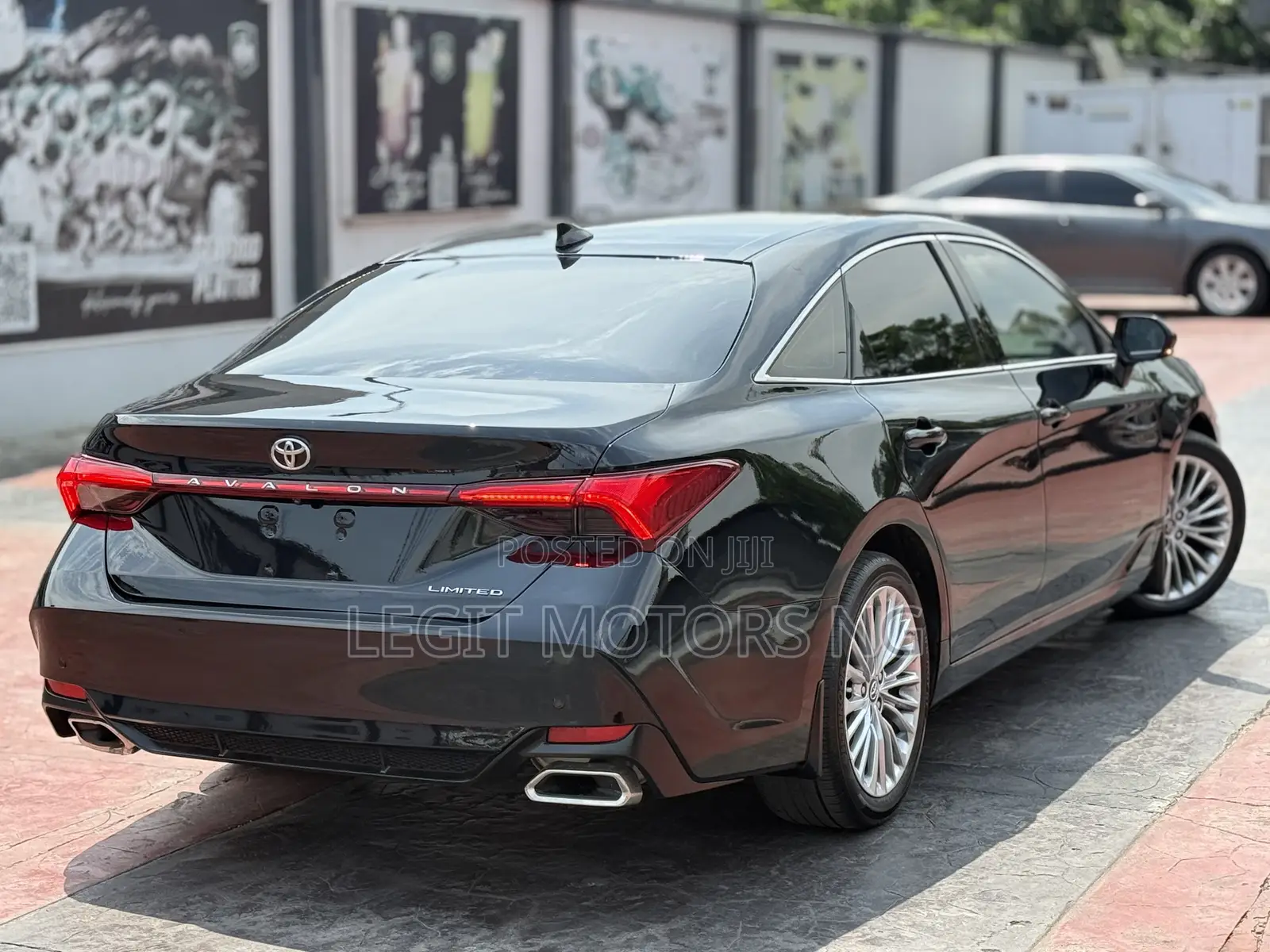 Toyota Avalon Limited FWD Sedan (3.5L V6 8A) 2019 Black