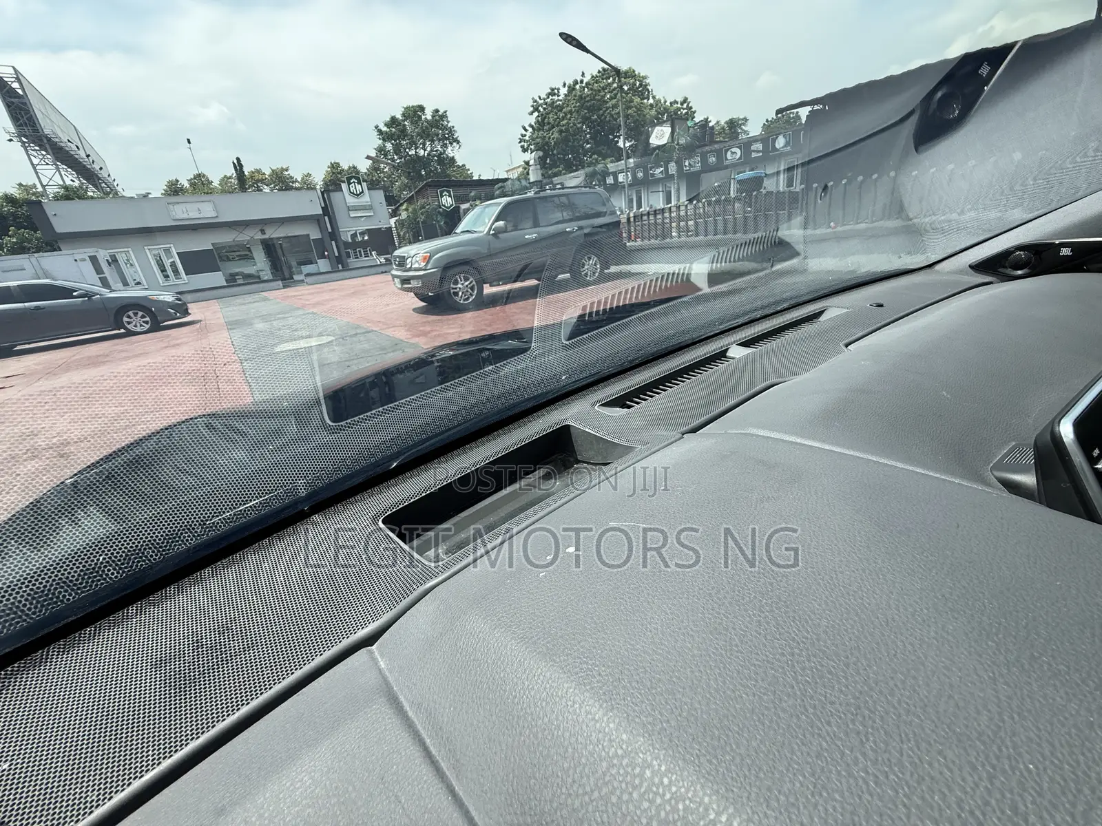 Toyota Avalon Limited FWD Sedan (3.5L V6 8A) 2019 Black