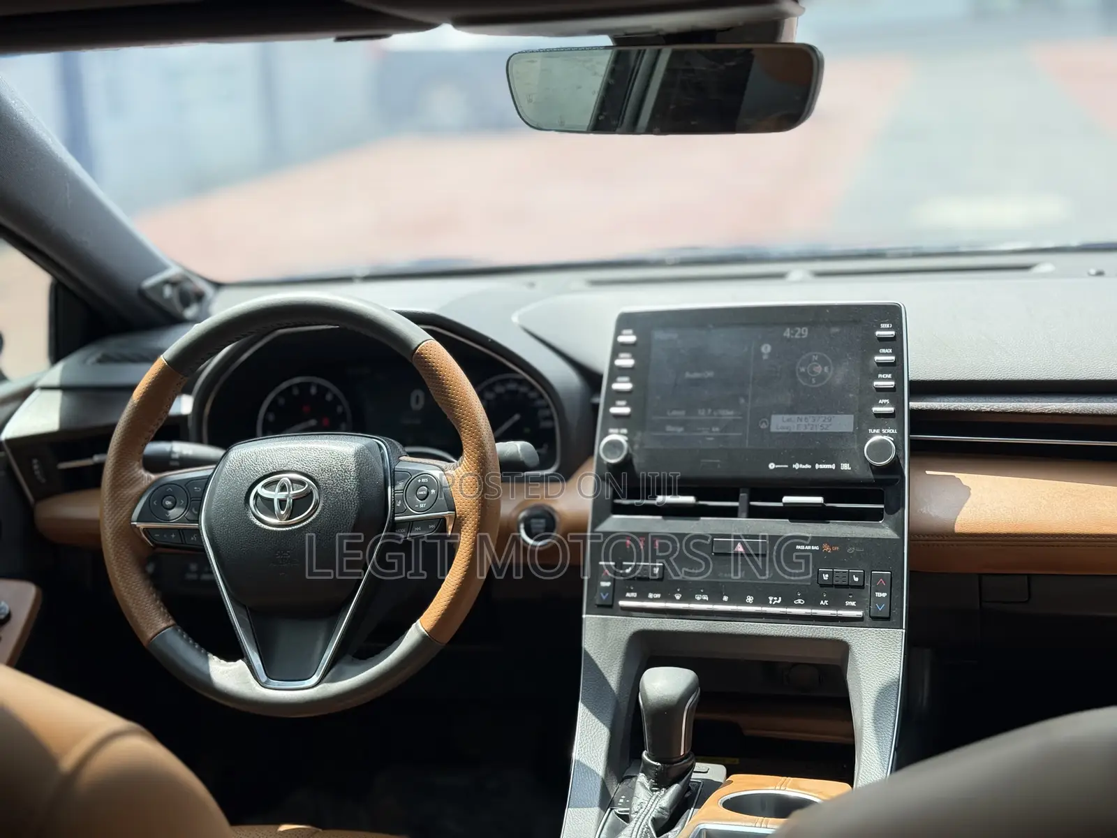 Toyota Avalon Limited FWD Sedan (3.5L V6 8A) 2019 Black
