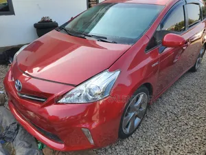 Toyota Prius 2013 Red