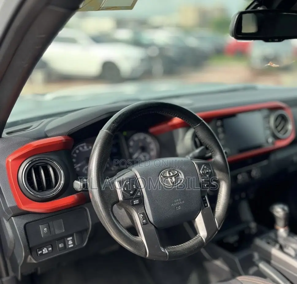 Toyota Tacoma 2020 Gray