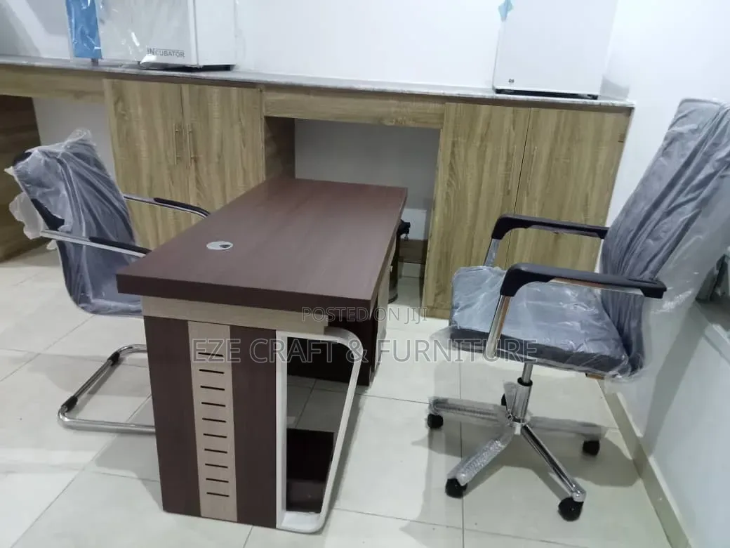 4feet Length Manager Office Table