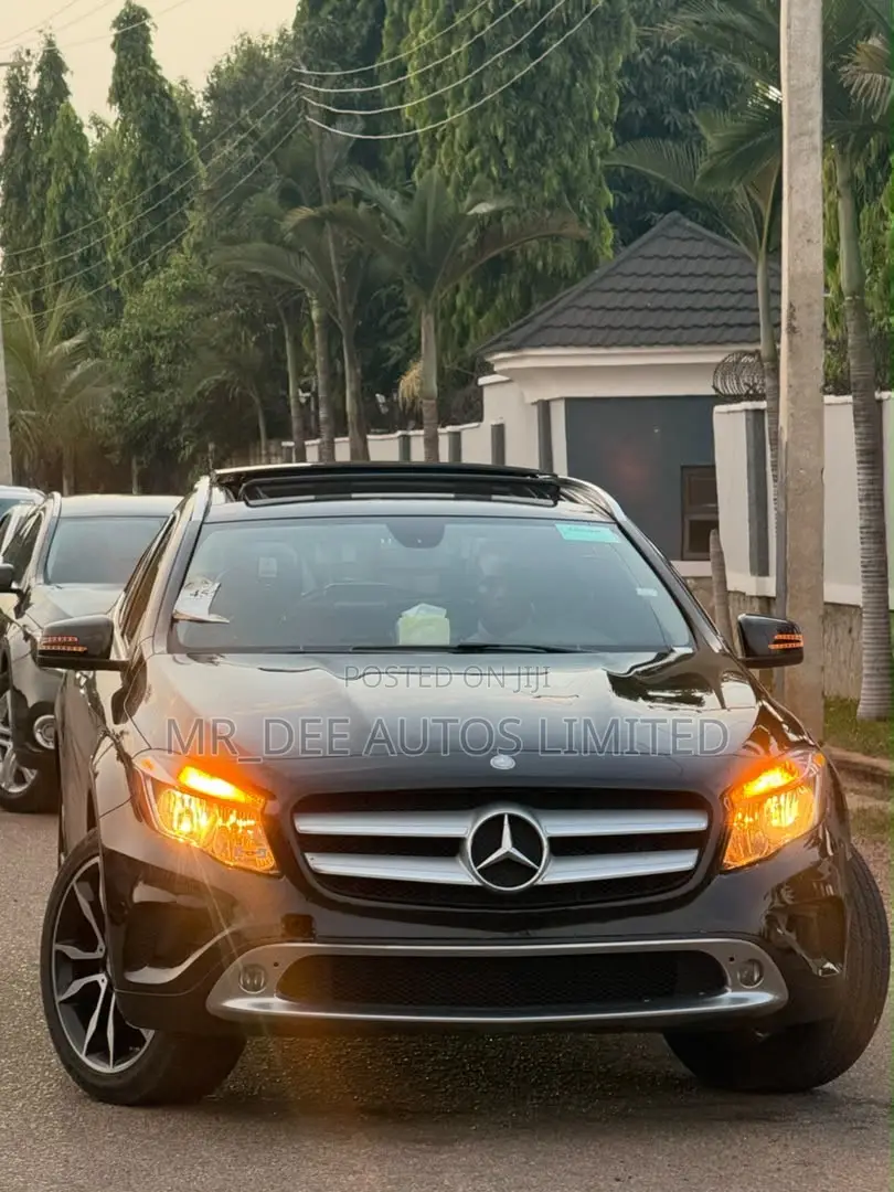 Mercedes-Benz GLA 250 2015 Black