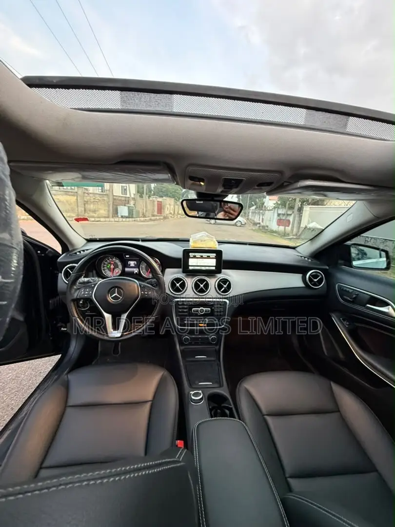 Mercedes-Benz GLA 250 2015 Black