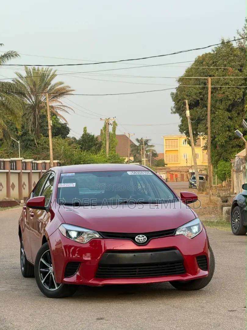 Toyota Corolla 2016 Red