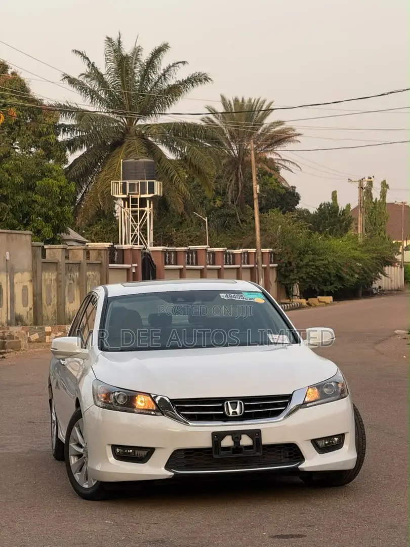 Honda Accord EX-L w/Navigation 4dr Sedan (2.4L 4cyl CVT) 2015 White