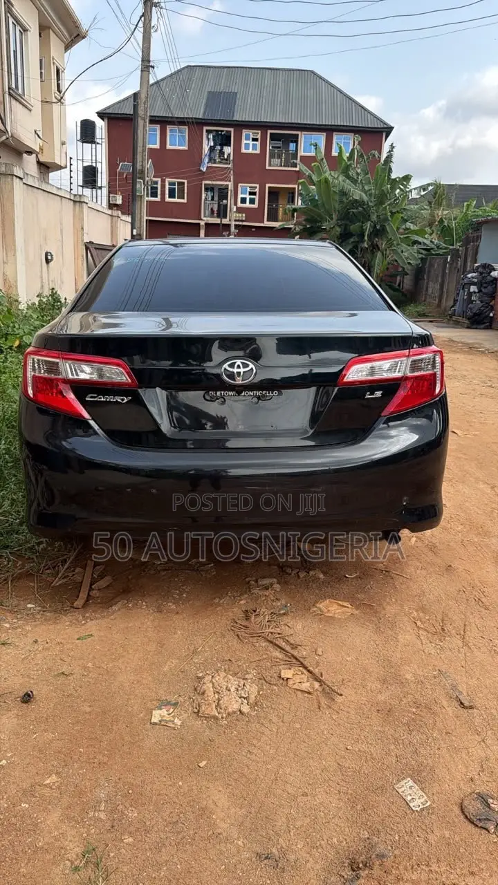 Toyota Camry LE 4dr Sedan (2.5L 4cyl 6A) 2013 Black