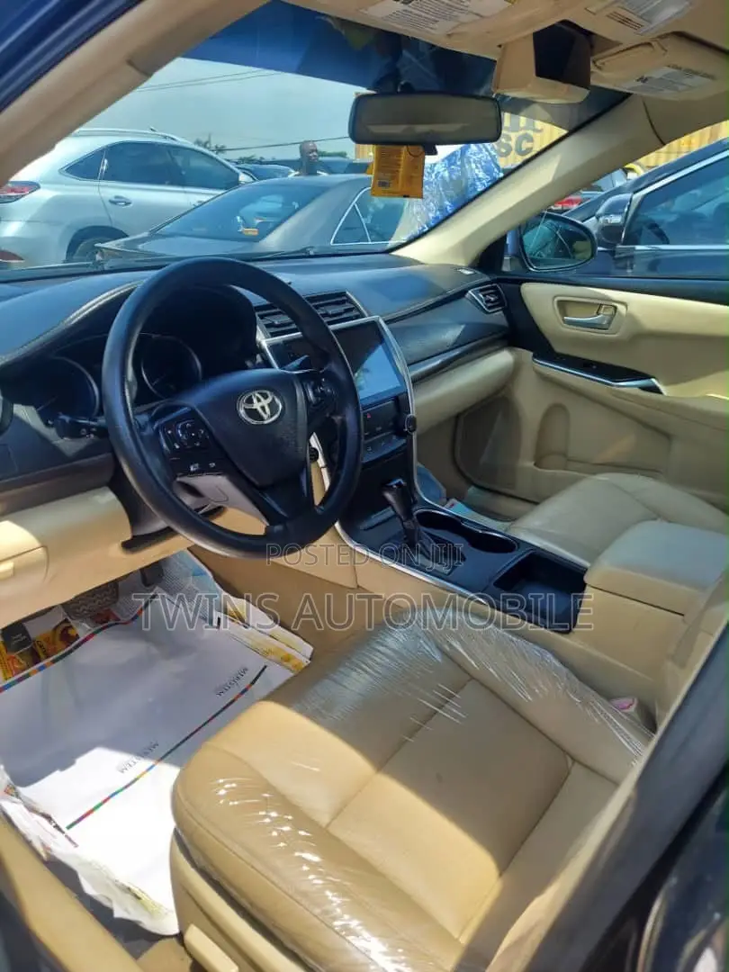Toyota Camry LE 4dr Sedan (2.5L 4cyl 6A) 2016 Black