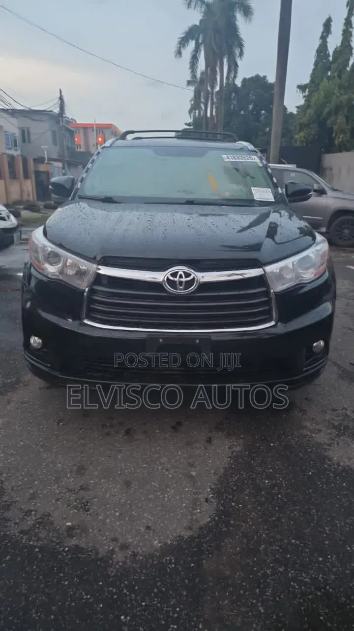 Toyota Highlander XLE V6 4x4 (3.5L 6cyl 6A) 2016 Black