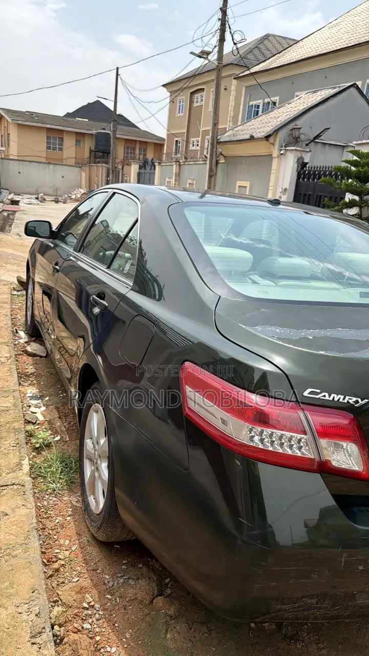Toyota Camry 2011 Black