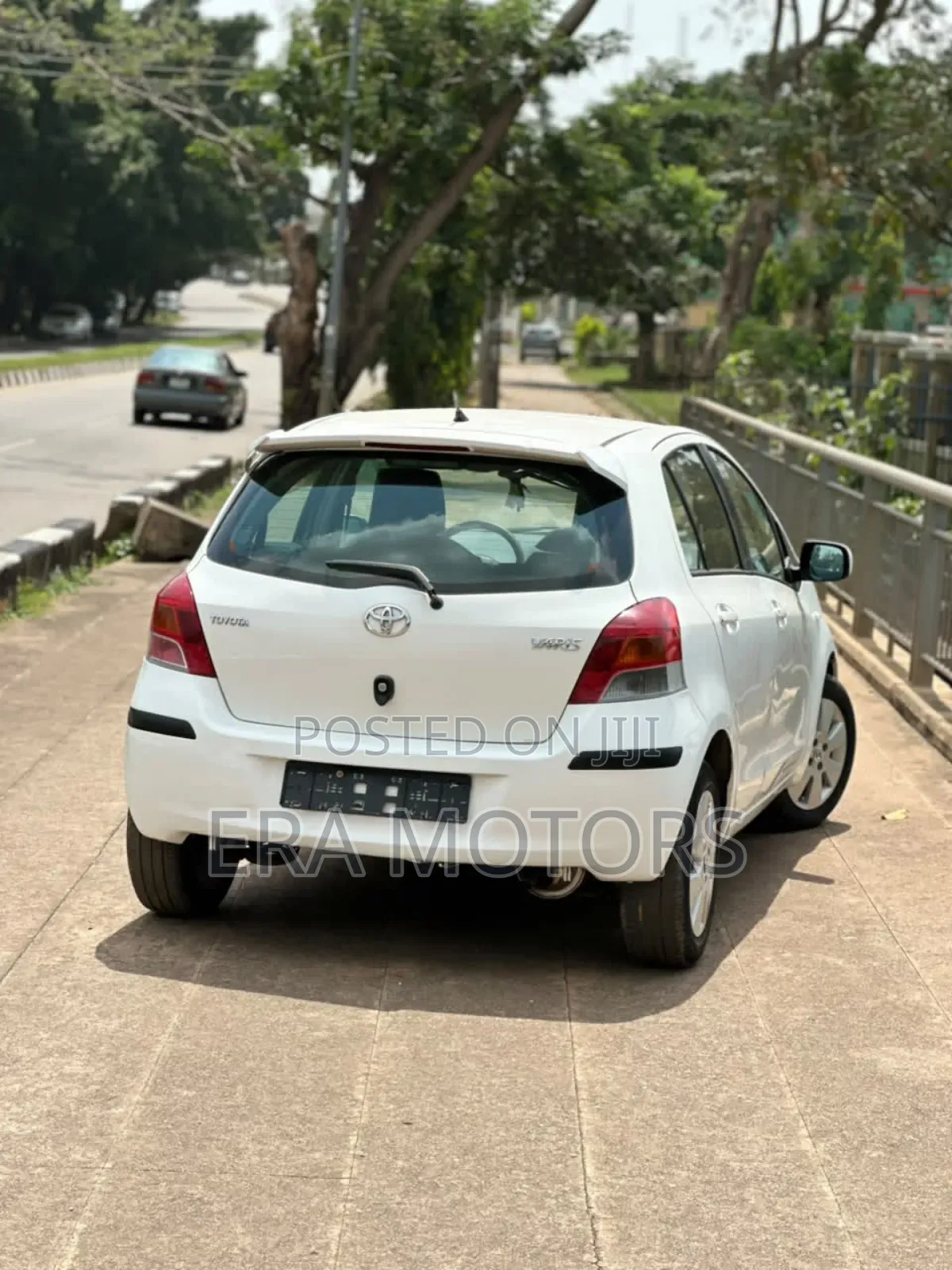 Toyota Yaris 2010 White