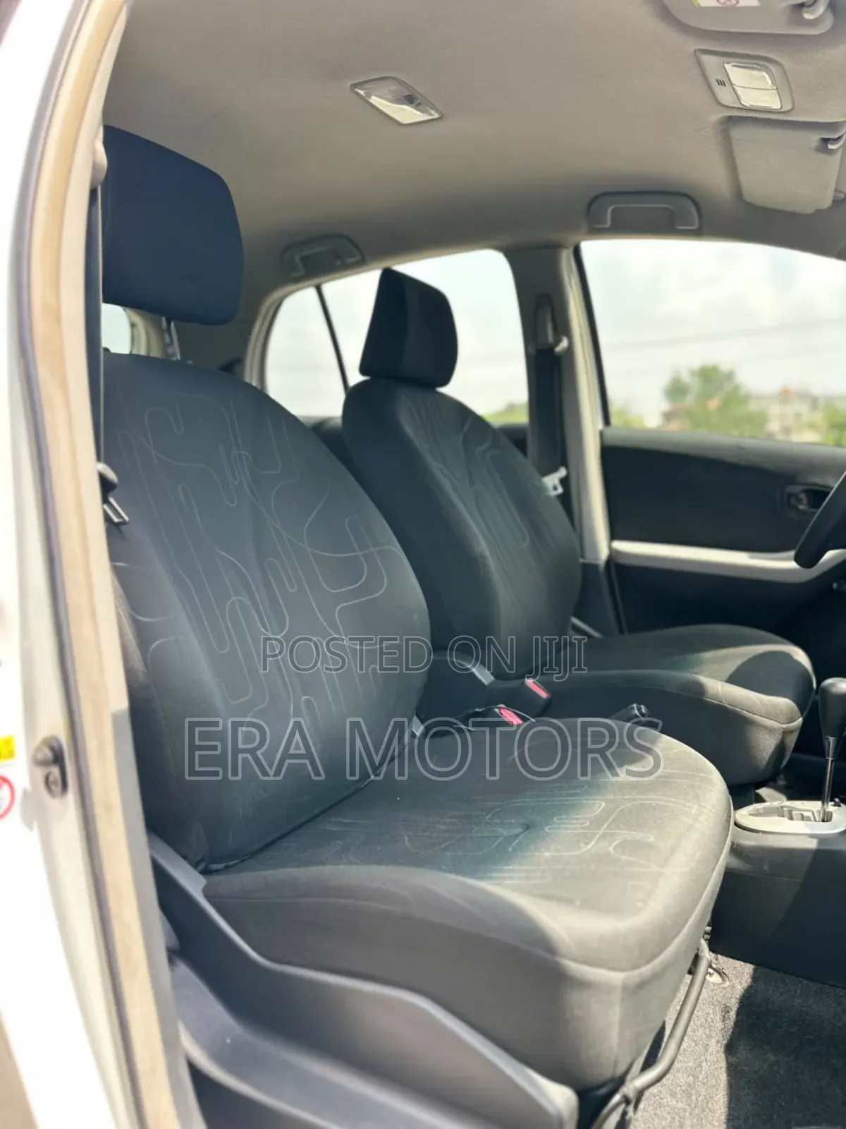 Toyota Yaris 2010 White