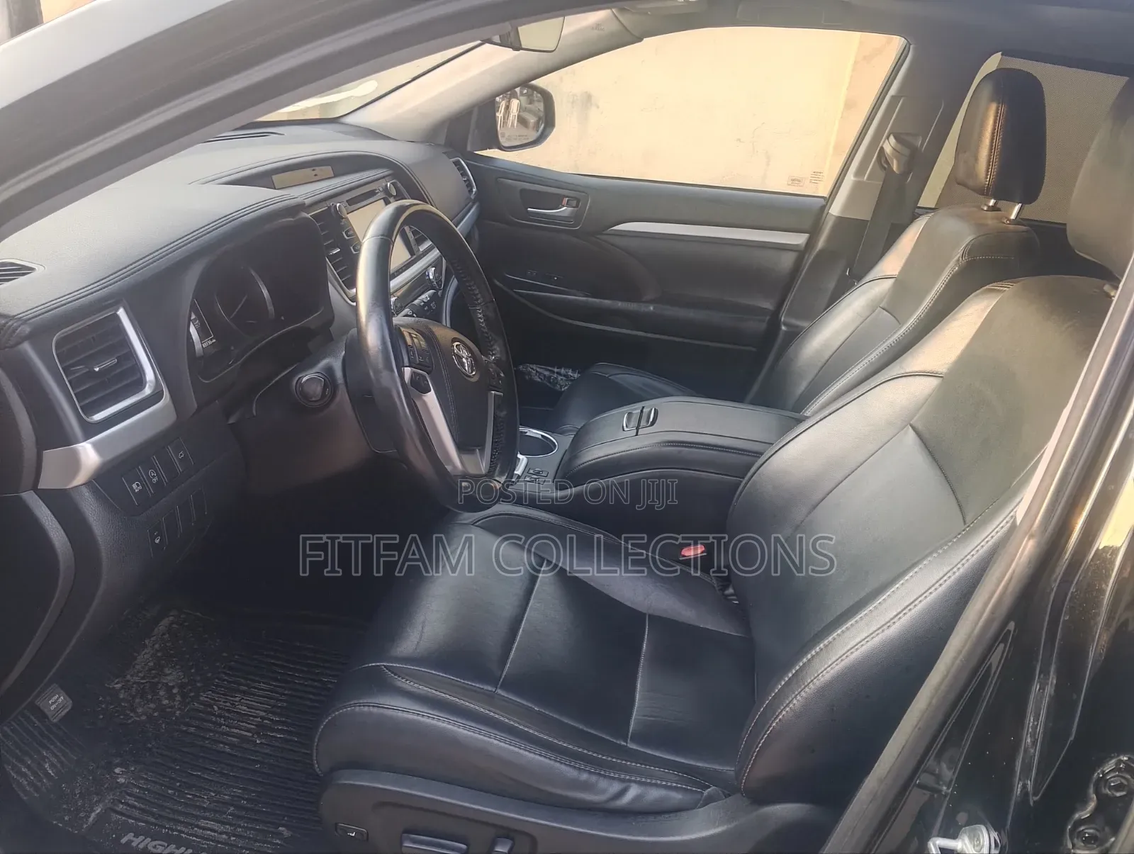 Toyota Highlander XLE 4x4 V6 (3.5L 6cyl 8A) 2017 Black