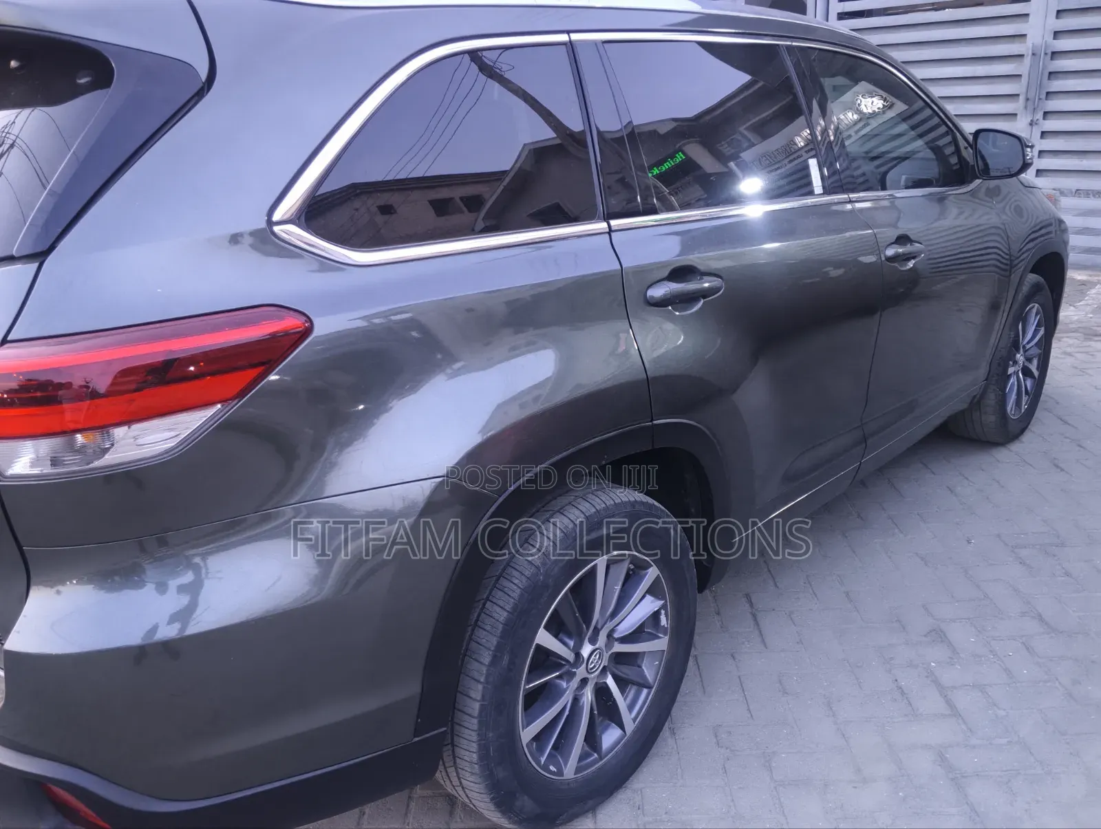 Toyota Highlander XLE 4x2 V6 (3.5L 6cyl 8A) 2018 Green