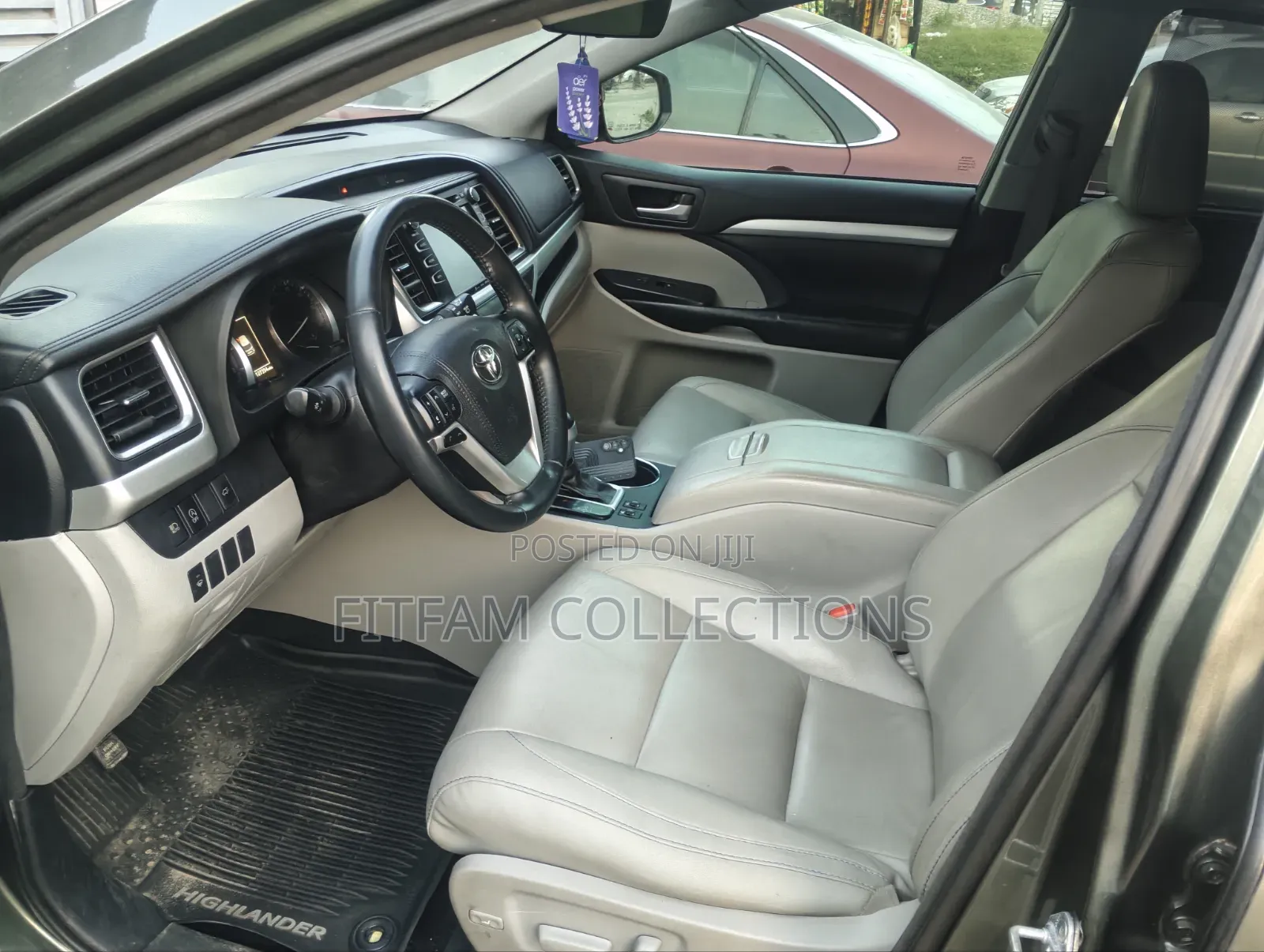 Toyota Highlander XLE 4x2 V6 (3.5L 6cyl 8A) 2018 Green