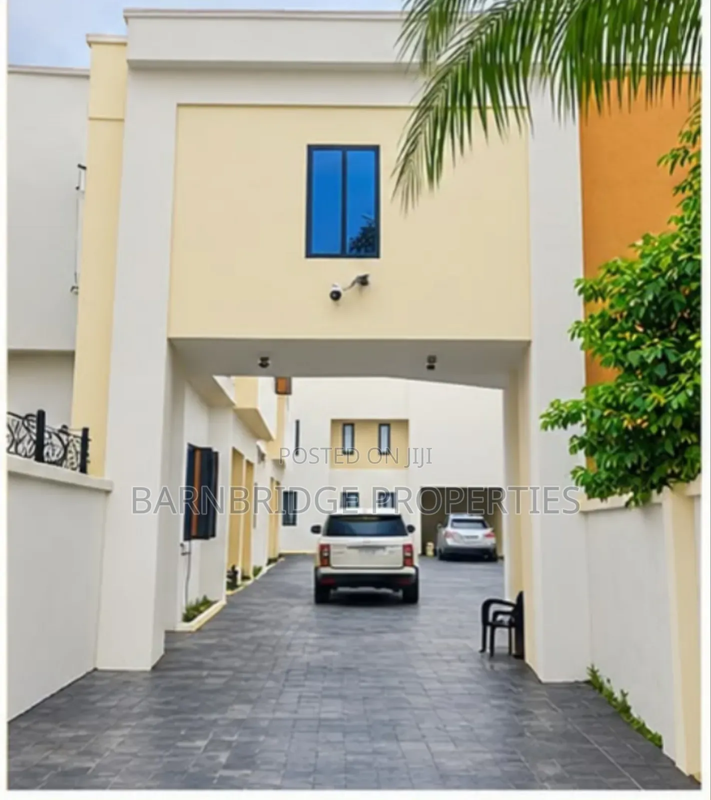 4bdrm Duplex in Gate Estate, for sale