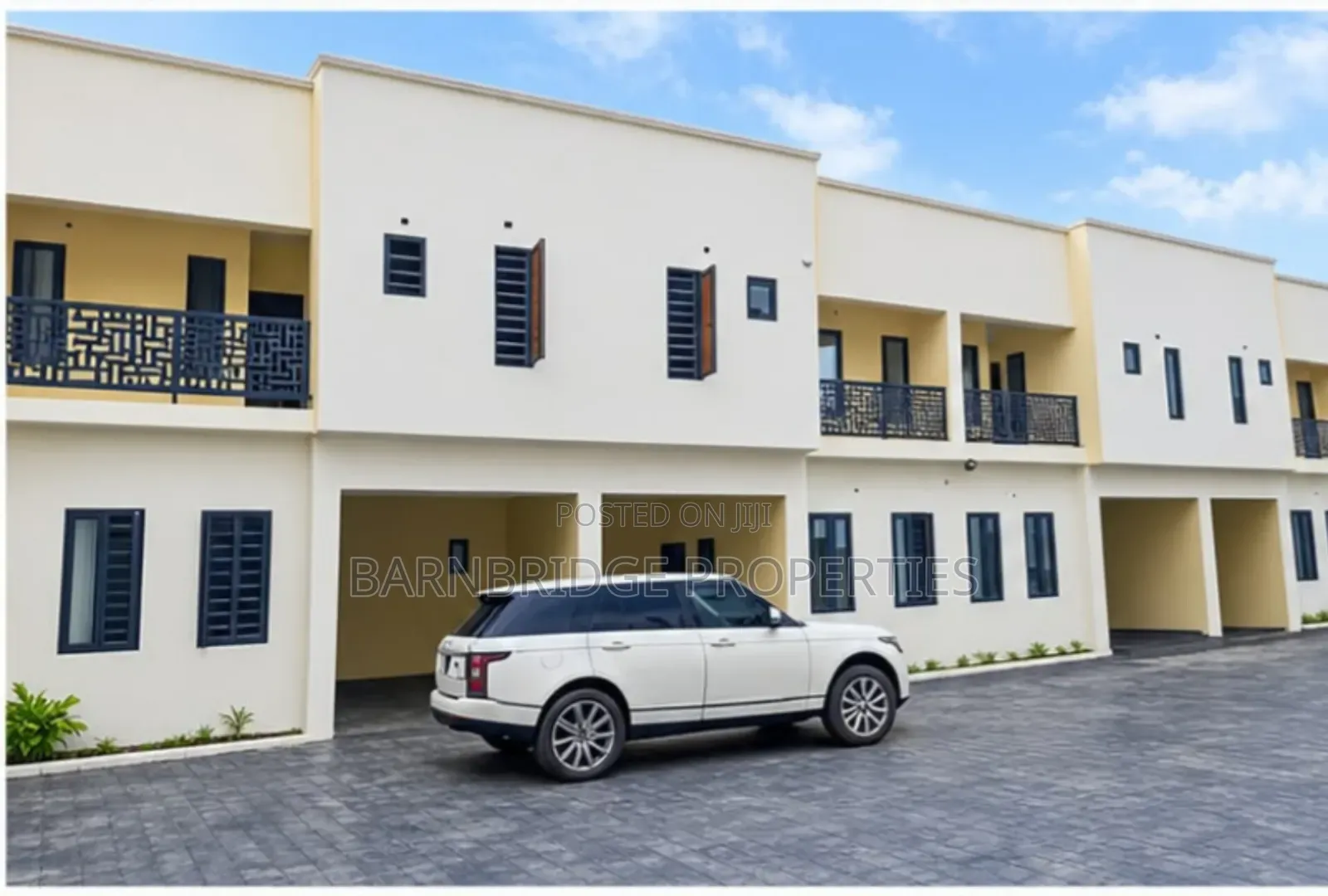 4bdrm Duplex in Gate Estate, for sale
