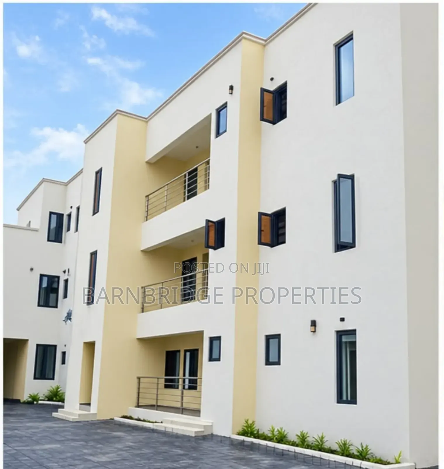 4bdrm Duplex in Gate Estate, for sale
