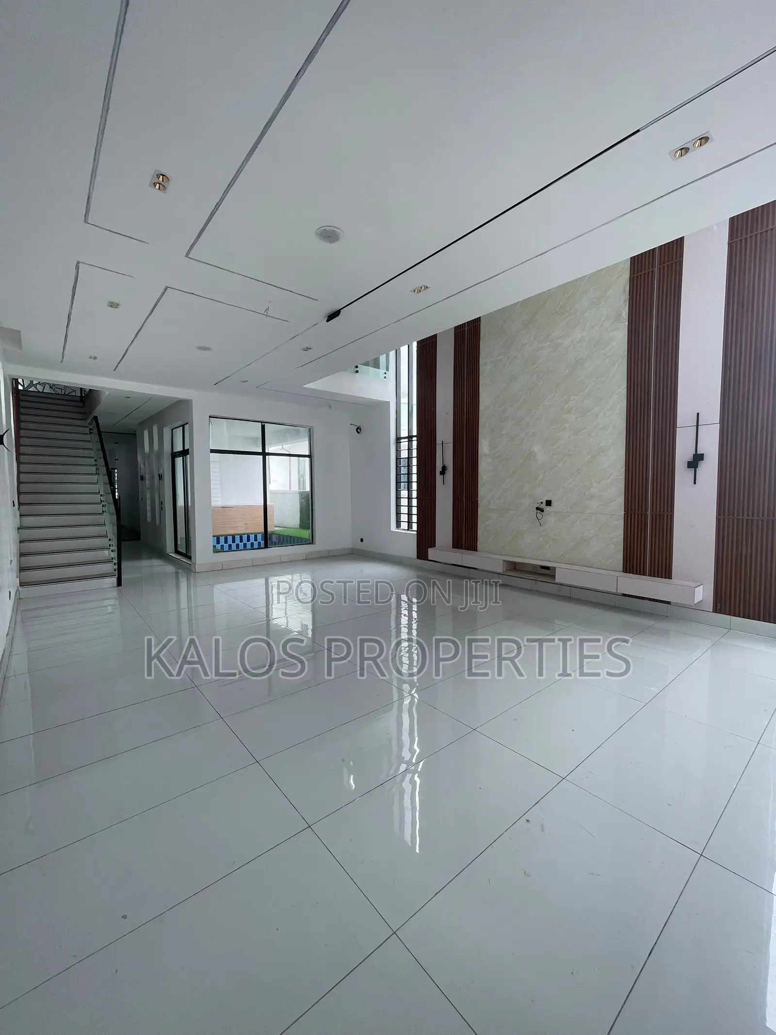 5bdrm Duplex in Ajah for sale