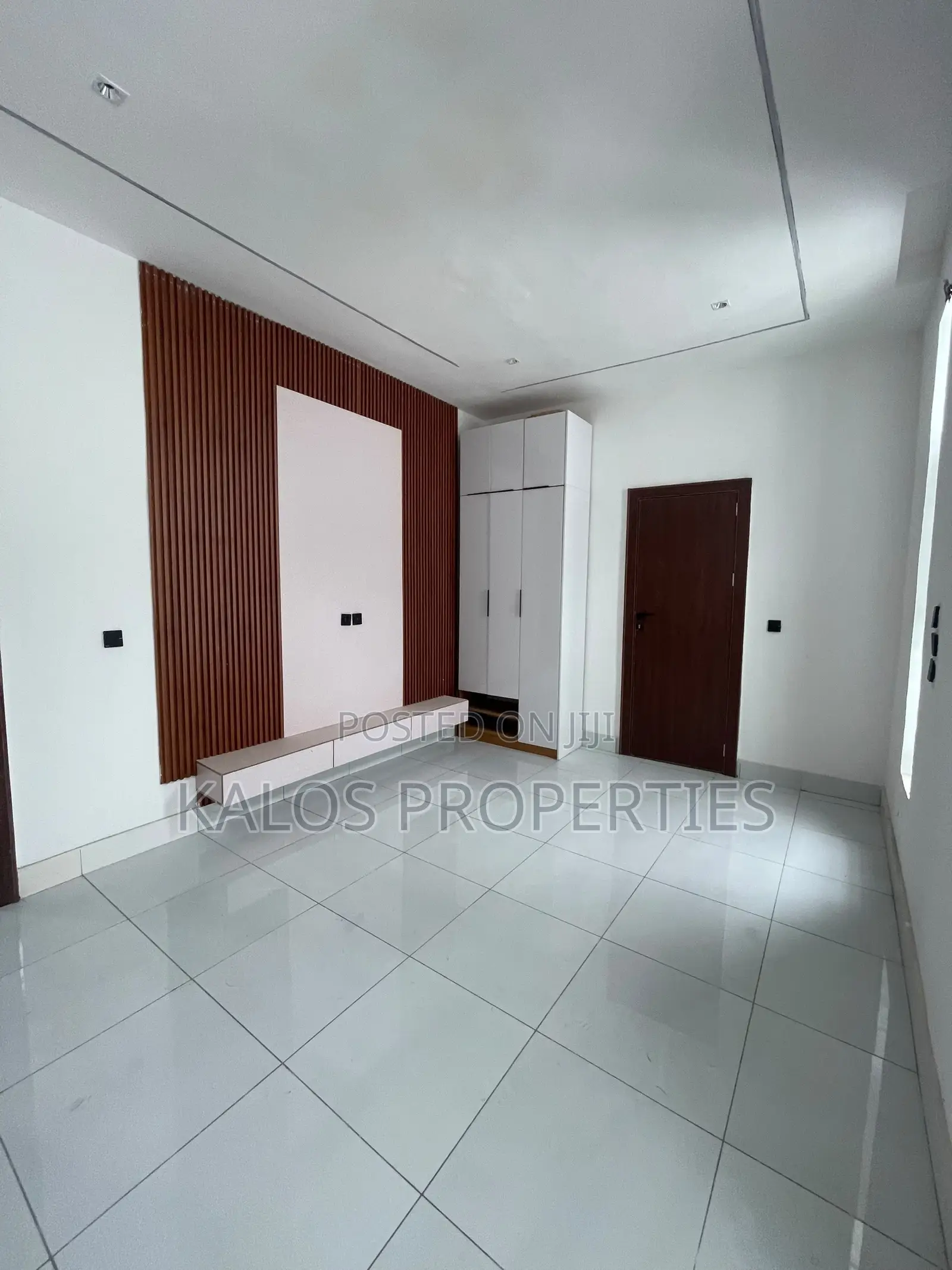 5bdrm Duplex in Ajah for sale