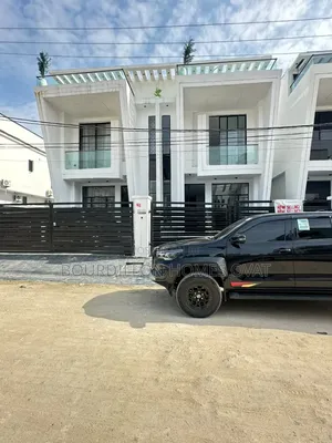 4bdrm Duplex in Ikota Villa Estate for sale