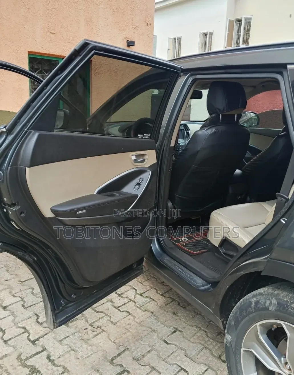 Hyundai Santa Fe 2015 Gray