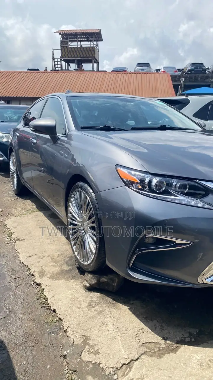 Lexus ES 350 FWD 2016 Gray