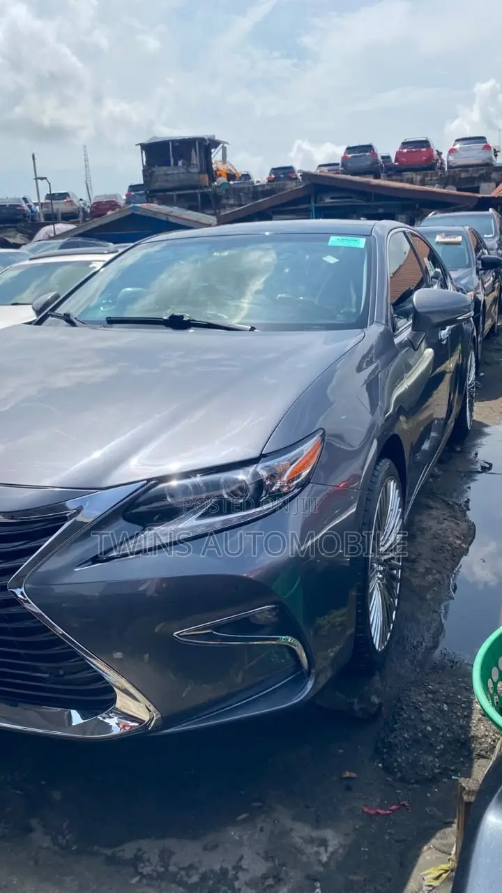 Lexus ES 350 FWD 2016 Gray