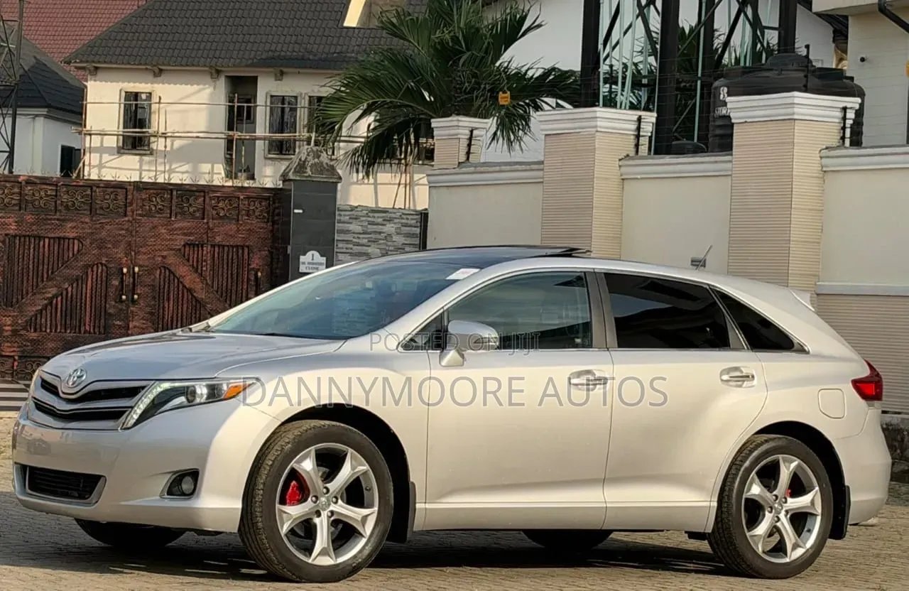 Toyota Venza Limited AWD V6 2013 Silver