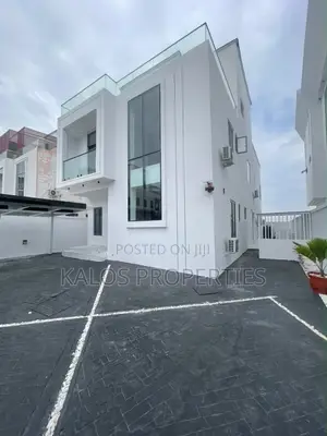 5bdrm Duplex in Osapa London for sale