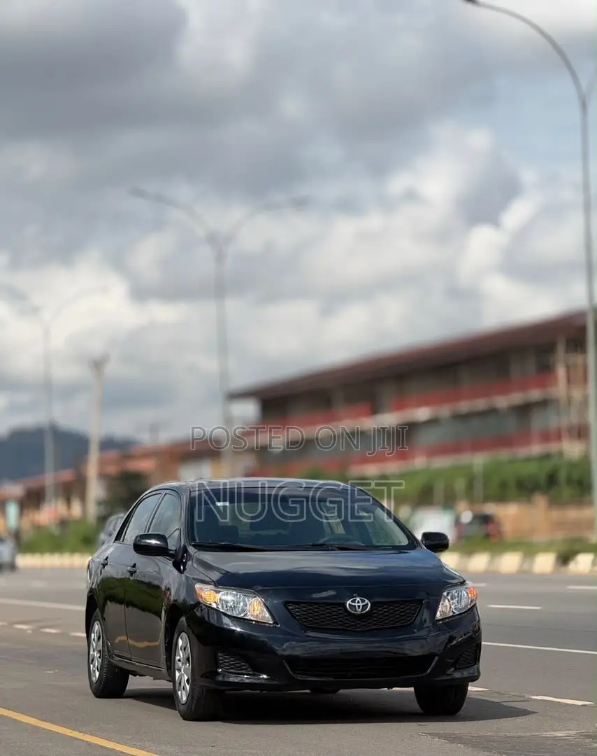 Toyota Corolla LE 4dr Sedan (1.8L 4cyl 4A) 2010 Black