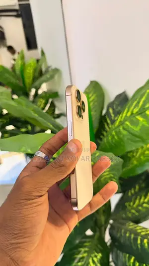 Apple iPhone 16 Pro 128 GB Gold