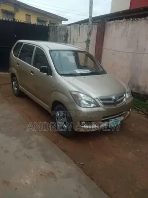 Toyota Avanza 2009 Gold