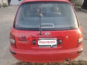 Nissan March 1998 Red